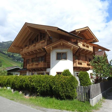 Blockhaus Ganschitter Apartment กรอสซาร์ล ภายนอก รูปภาพ