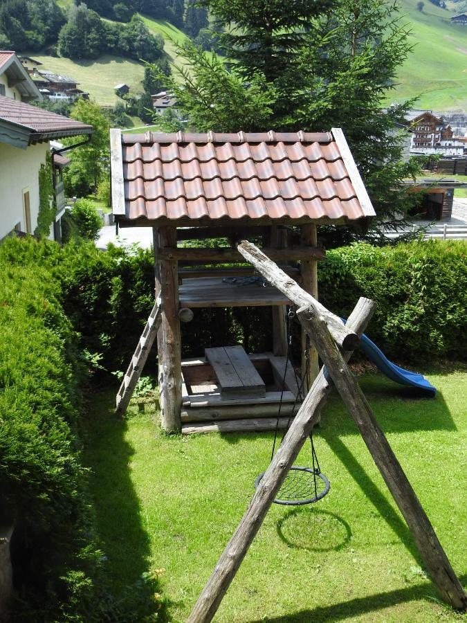 Blockhaus Ganschitter Apartment กรอสซาร์ล ภายนอก รูปภาพ