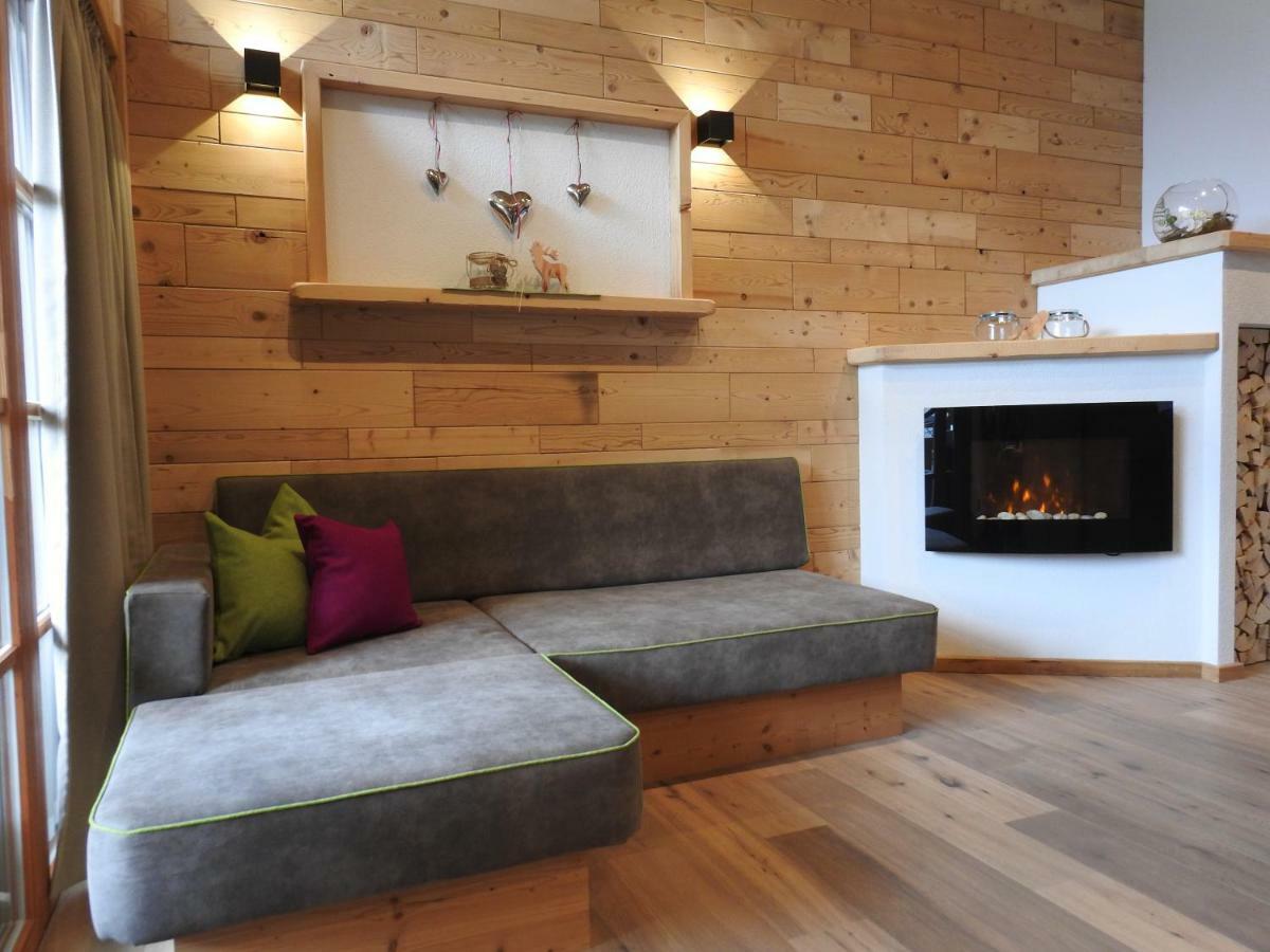 Blockhaus Ganschitter Apartment กรอสซาร์ล ภายนอก รูปภาพ