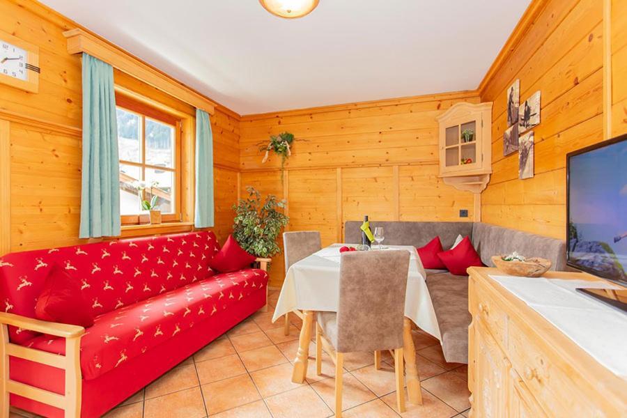 Blockhaus Ganschitter Apartment กรอสซาร์ล ภายนอก รูปภาพ